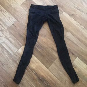 Lululemon mesh side panel leggings size 4